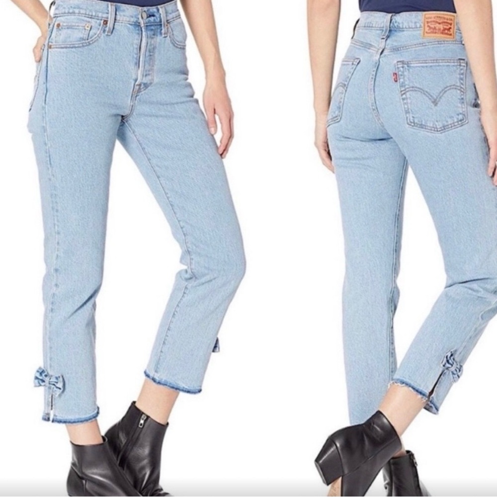Levi’s Wedgie Straight Jeans with Raw Hem and Bows